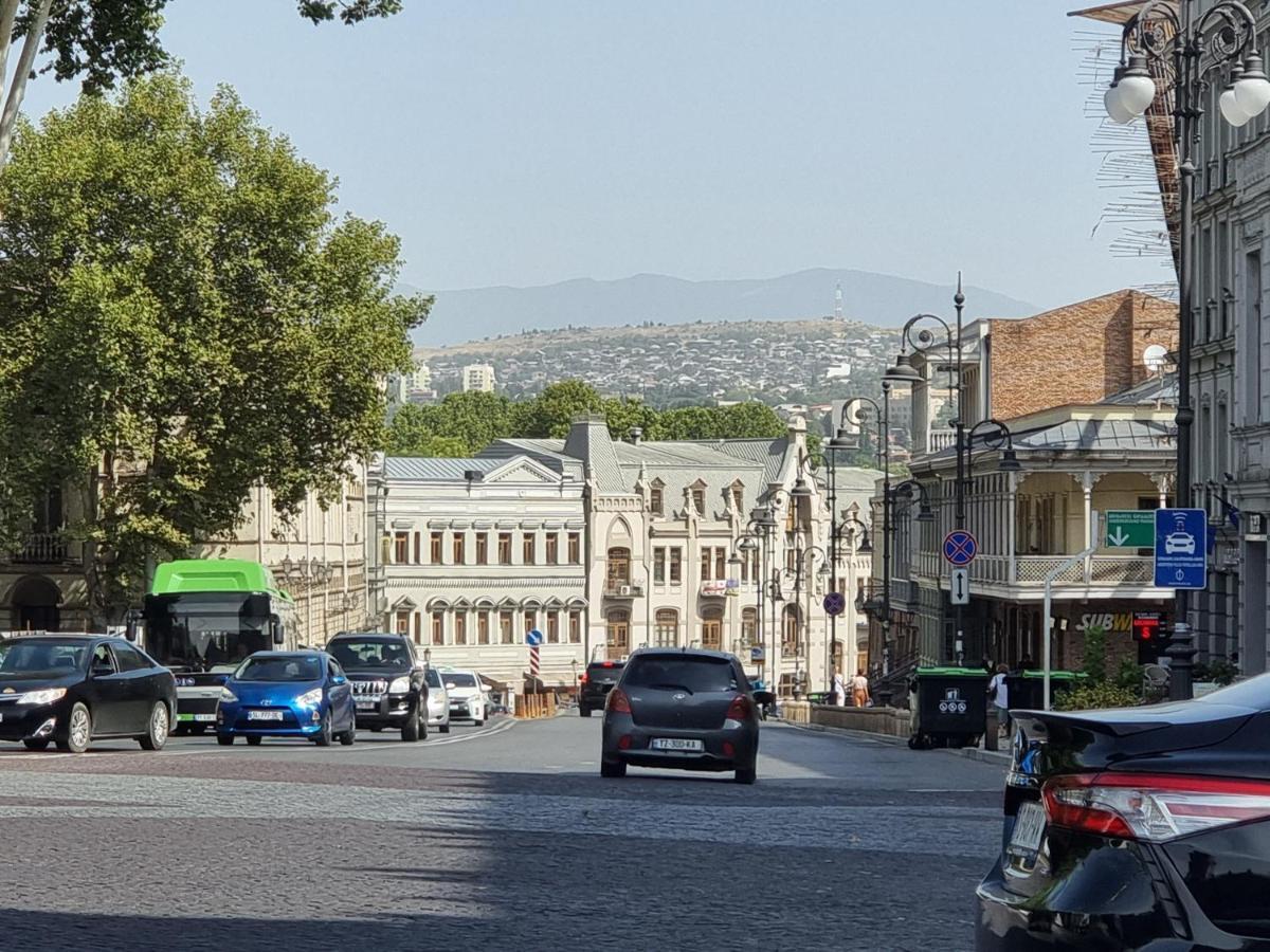 Old Tbilisi Freedom Square, Tbilisi Площадь Свободы Villa Екстериор снимка